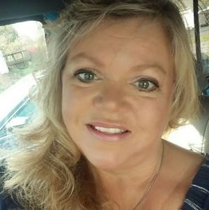 Meet your Posher, Michele